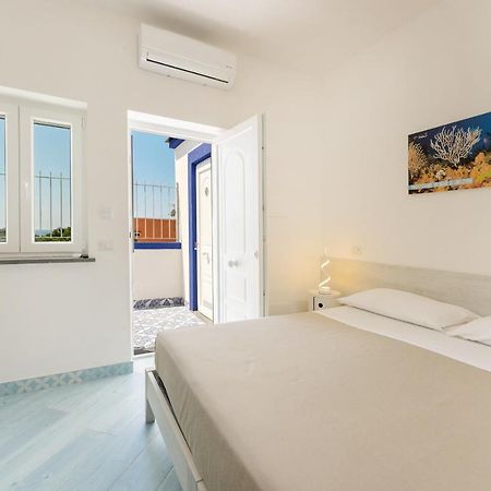 Poseidonia Rooms Procida Bagian luar foto