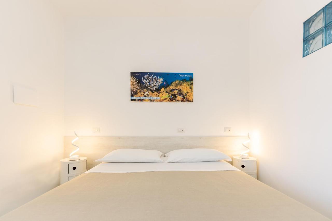 Poseidonia Rooms Procida Bagian luar foto