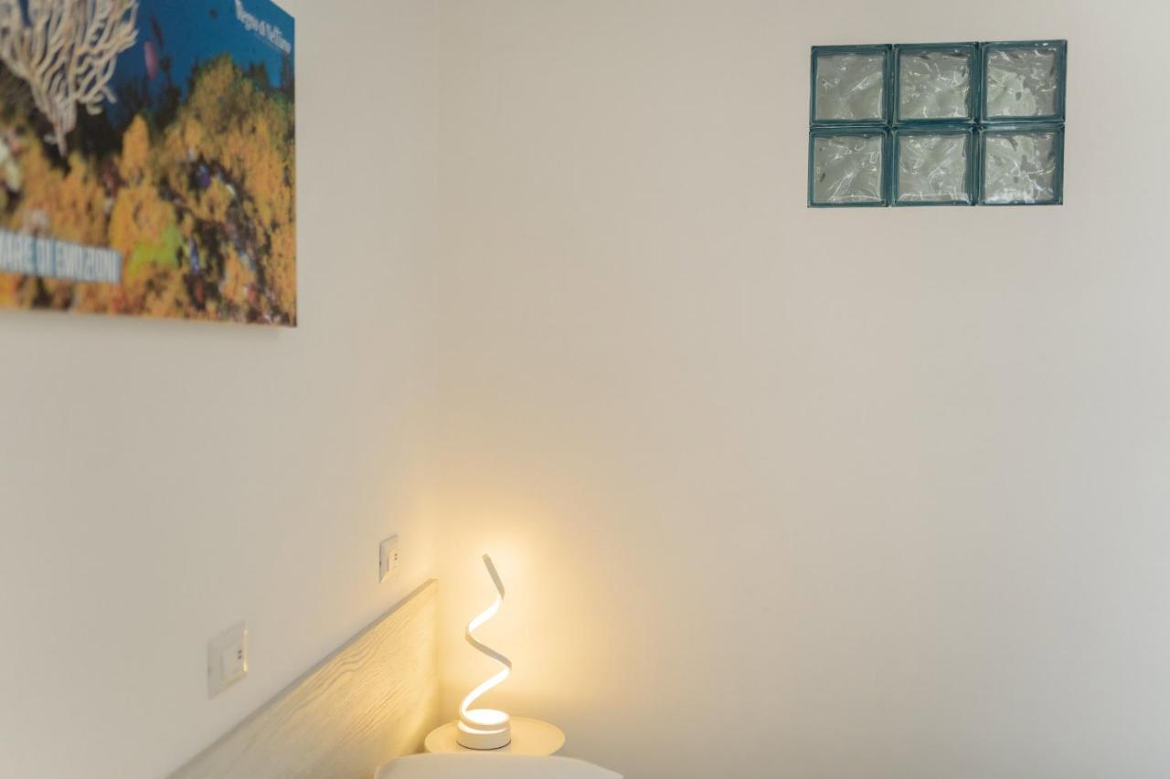 Poseidonia Rooms Procida Bagian luar foto