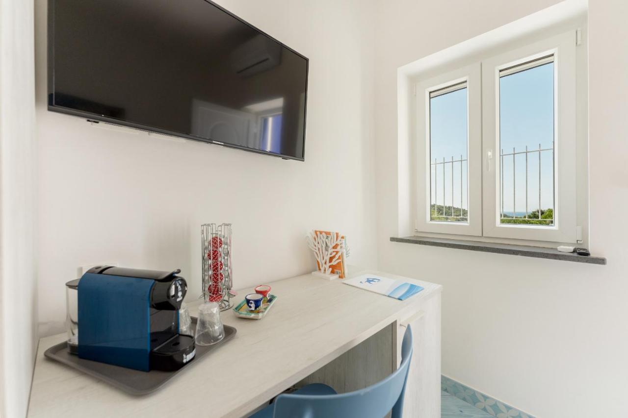 Poseidonia Rooms Procida Bagian luar foto