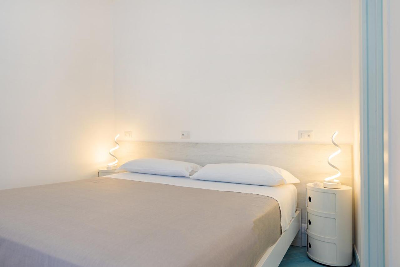 Poseidonia Rooms Procida Bagian luar foto