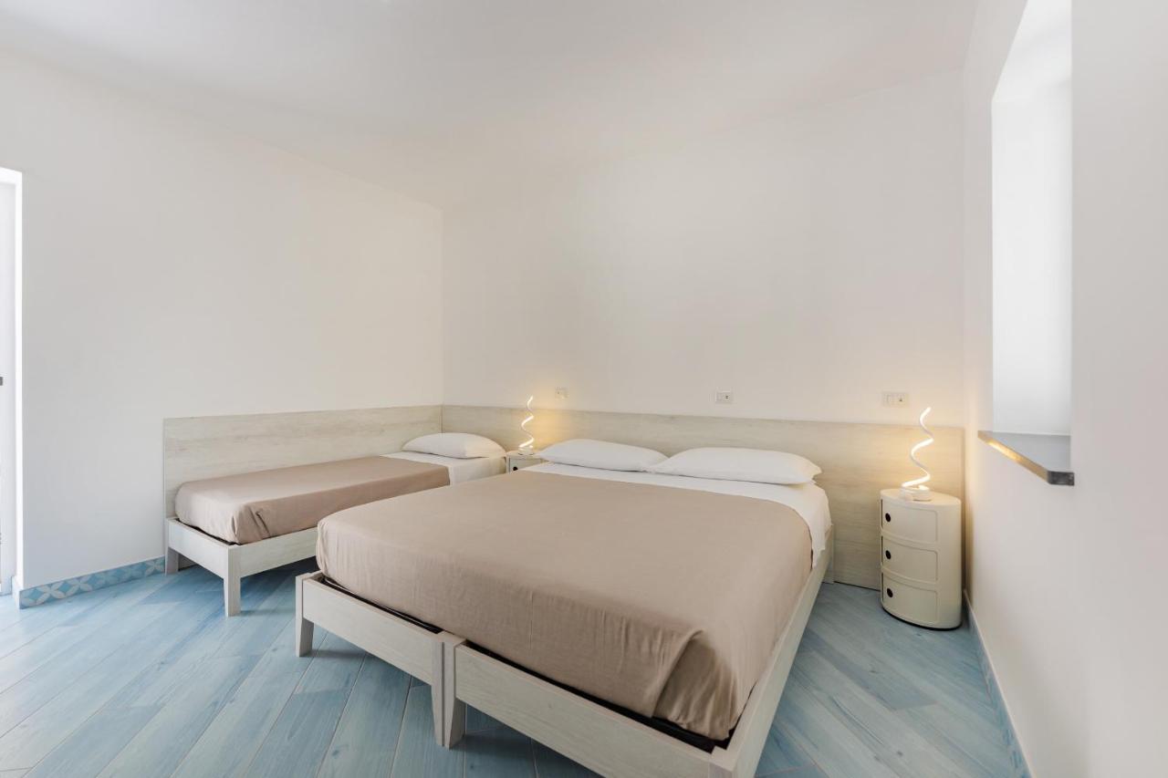 Poseidonia Rooms Procida Bagian luar foto